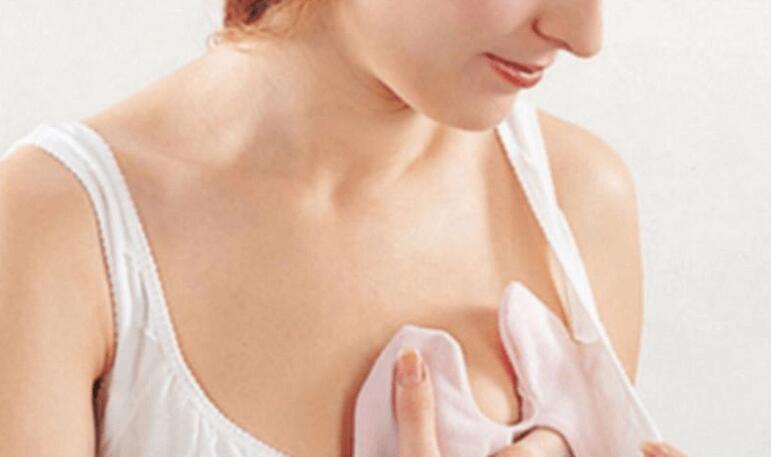 产后初乳奶腺怎么疏通(初乳期奶涨如何处理)