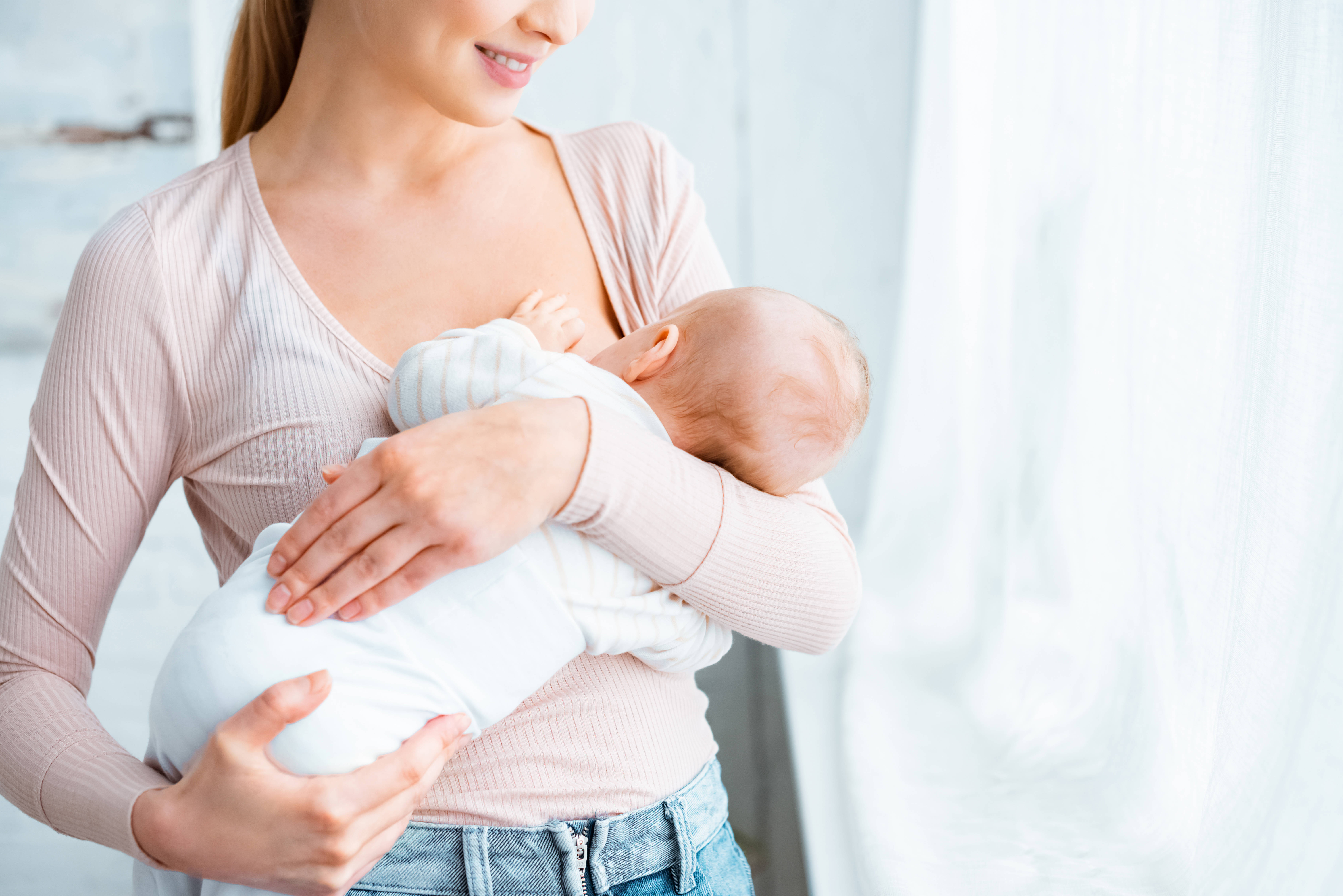 母乳怎么存放比较好(产妇多的奶怎么处理)