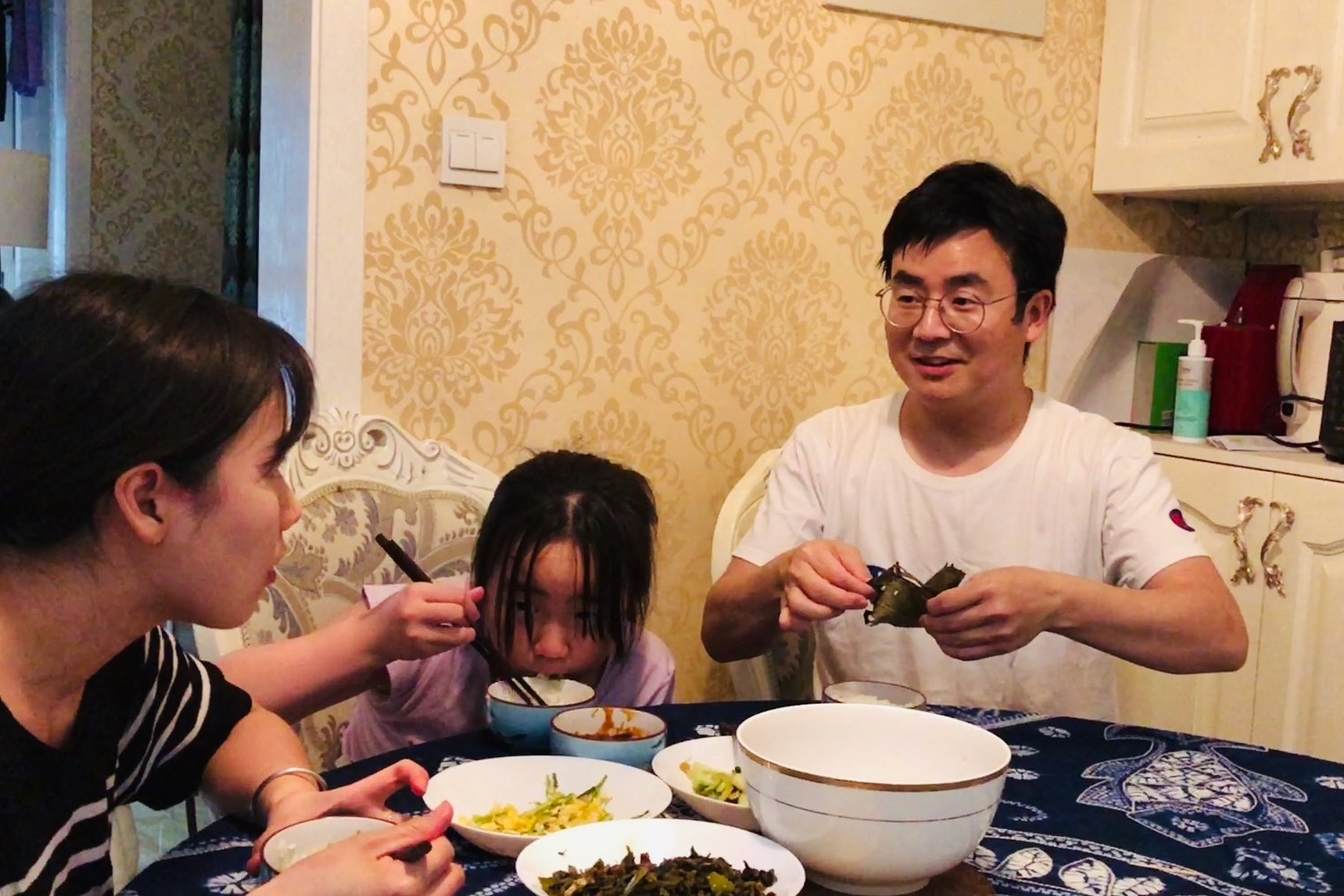 女生的身高多少最好(吃什么能让孩子长得高)