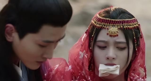 鞠婧祎愿意为了角色扮丑 网友：今年愚人节第一个骗人的鬼话