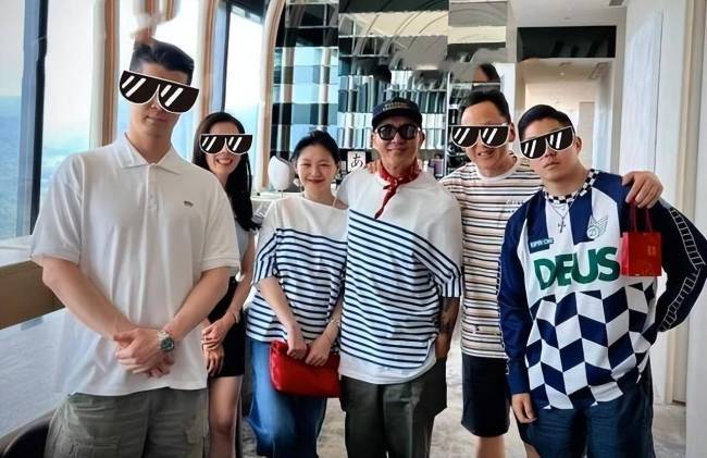 同样是恋爱脑的二婚“才女”，大S和伊能静一对比，就能看出区别