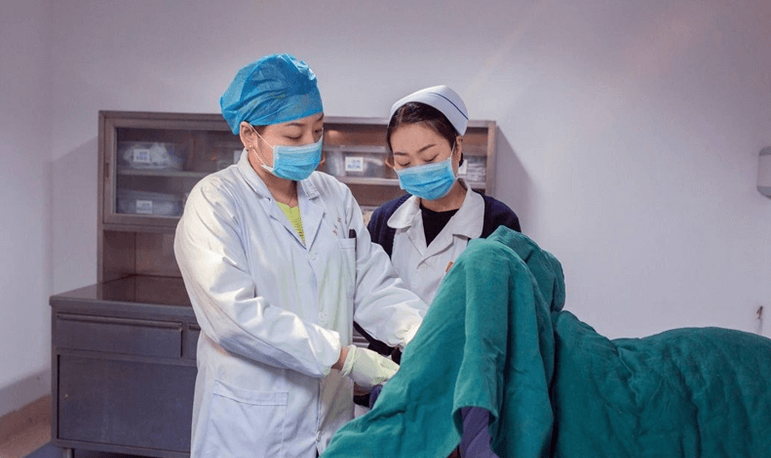 女性婚前检查项目流程有哪些(婚前检查女性都检查什么项目)