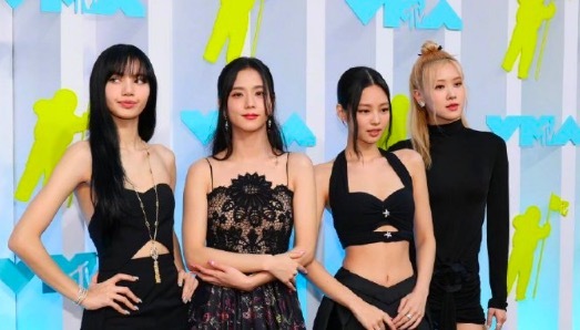 BLACKPINK或将与霉霉合作 将出现在霉霉11月发布的新专辑中