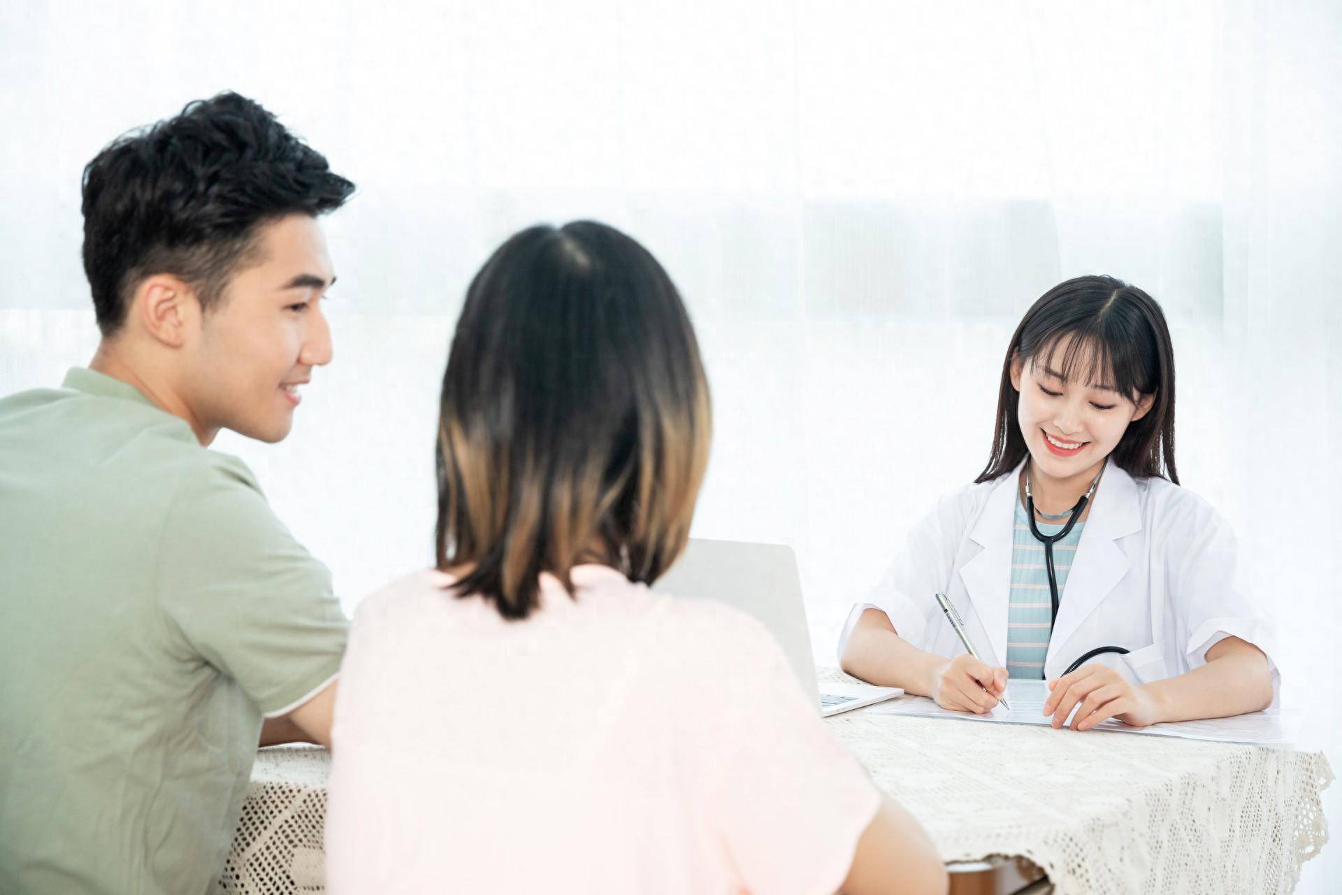 妇产科医生提醒：爸爸在备孕期间千万不能做7件事,不然会影响到胎儿的健康