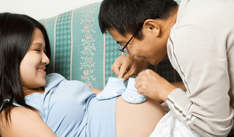 怀孕期间可以进行性生活吗(孕晚期同房对胎儿有影响吗)