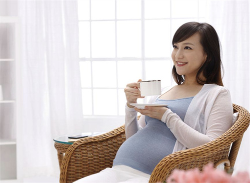 孕期喝牛奶的最佳时段分享！孕妈妈如何选择合适的牛奶