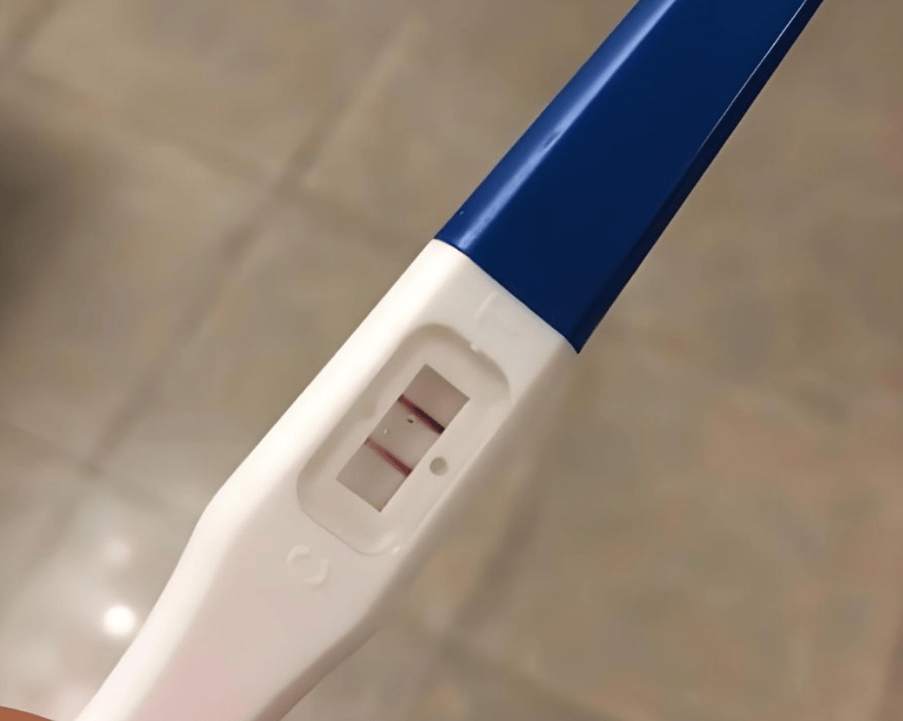 孕早期除了呕吐以外还会有什么症状？怀孕如何缓解孕吐反应