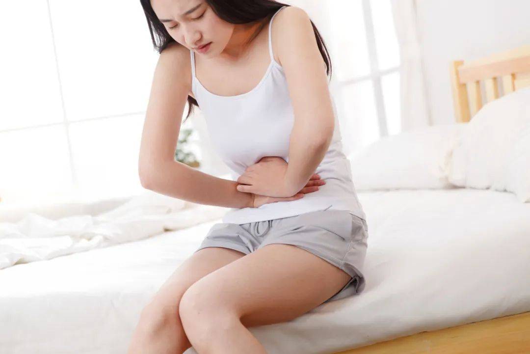 产后多久可以过性生活？生完孩子同房下面疼是怎么回事
