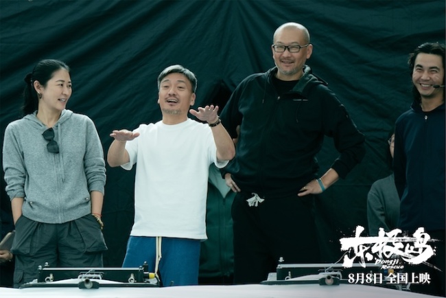 电影《东极岛》发布“让全世界知道”创作特辑 导演管虎、费振翔六年筹备、带剧组上岛下海 只为让世界看到国人大义和血性！