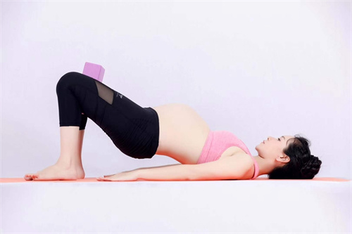 哪些运动适合孕期妈妈们做？孕妇在什么情况下不适合运动