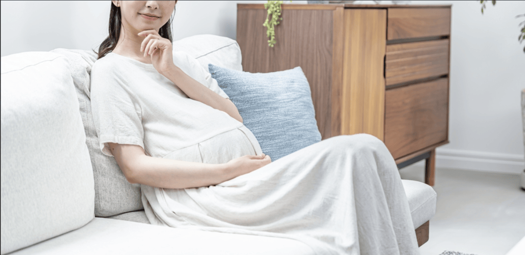 怀孕期间阴道出现褐色分泌物,要尽快就医